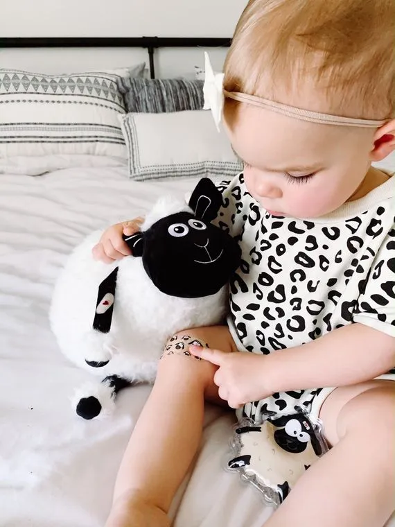BOO BOO BALL XL Huggable First-Aid Kit - ARLO SHEEP