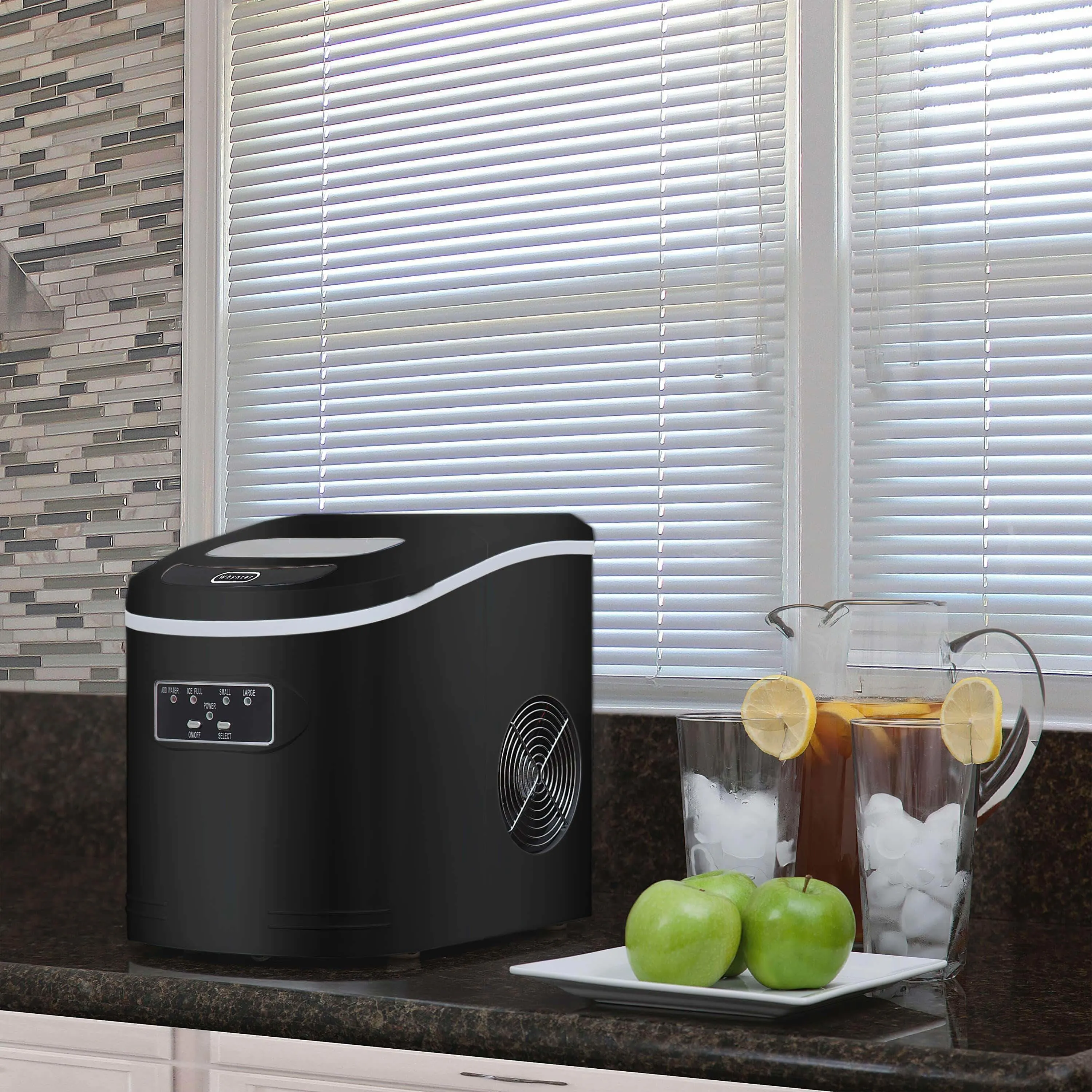 Whynter Compact Portable Ice Maker 27 lb capacity Black IMC-270MB
